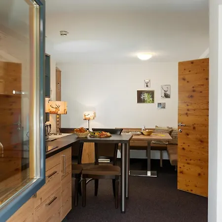 Kreuzjoch 142- Naviser Huette * Navis